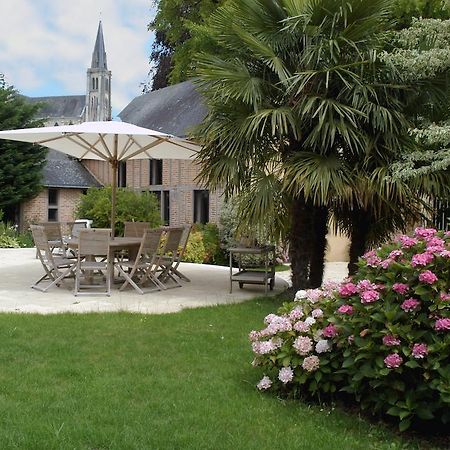 La Demeure De L'Ile Bed & Breakfast Craon  Exterior photo