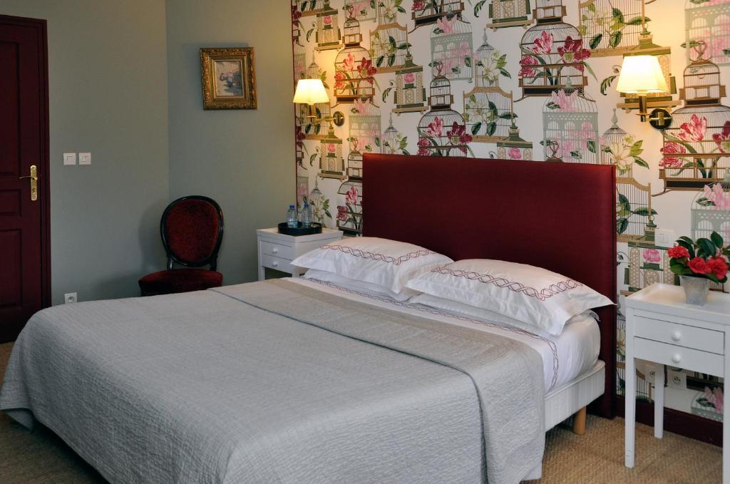 La Demeure De L'Ile Bed & Breakfast Craon  Room photo